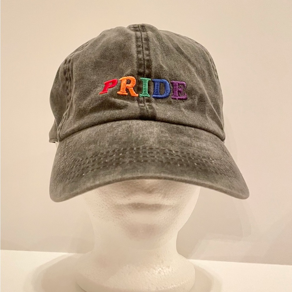 Pride gray cap - Picture 2 of 4
